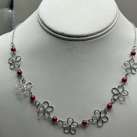 Jewelry - Floral Silver and Red Necklace